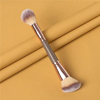 1PCS Professional Cosmetics Make up Tool Double-Head Multifunctional Shadow Highlight Brush Eyebrow Eyelash Makeup Blush - Shenzhen MyColor Cosmetics Co., Ltd. - China