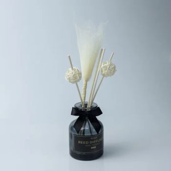 Aromatherapy Essential Oil Rattan Sticks Diffuser Sola Wood Flower Air Freshener - Guangxi Bobai Quansheng Household Products Co., Ltd. - China