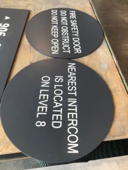 Outdoor Non-Illuminated Blade Sign Plate Hanging Advertising Metal Plaque - Shenzhen Ad-Sun Signs Co., Ltd. - China