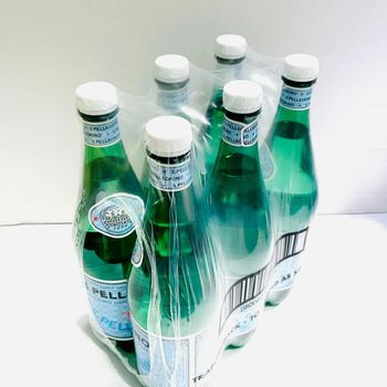 Hot Selling San Pellegrino Sparkling Mineral Water Premium Italian Natural Carbonated Water for Restaurants and Export - agroturaspzoo - Poland