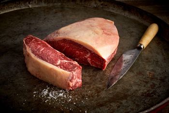 High Grade Halal Frozen Beef Full Rump Heart Rump Rump Cap Rump Tail at Competitive Prices - Mutlu Et Mustafa - France