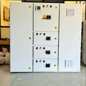 100 kW Solar Acdb Panels KW, Voltage: 415 V Application Food Processing Industry, Hydro Power Project, Mill Industry Including Floor, Dall, Rice, Masala, Textile Industry - Unique Power - India