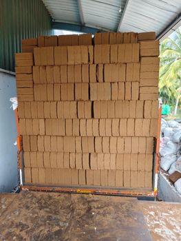 cocopeat - VOCCO NATURALS LLP - India