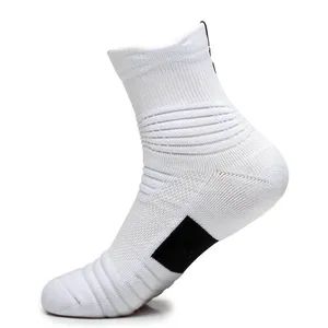 Crew Football Sports Socks for Sports Fitness Activities High Crew Style Regular Season Spring Technics Knitted Thickness - Ningbo Youkiunite Imp &Exp Co., Ltd - China