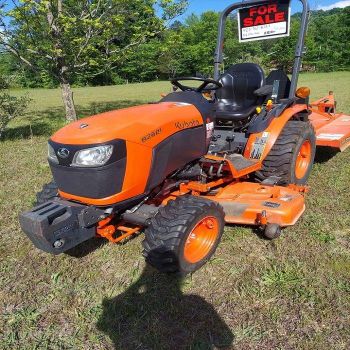 Fast Delivery Used Kubota Tractor B2601 4x4 with grass cutter 4wd Wheel Agricultural Equipment Tractor from Smart Agri GmbH Fast Delivery Used Kubota Tractor B2601 4x4 with grass cutter 4wd Wheel Agricultural Equipment Tractor - Smart Agri GmbH - Germany
