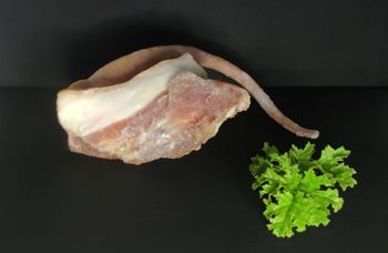 High Grade Frozen Pork Tails at Competitive Prices - Mutlu Et Mustafa - France