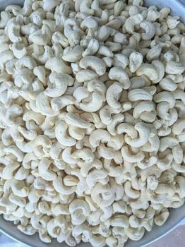 Cashew Nuts W 320 / Cashew Nuts W210, W 320, W240, LP, WS, W450, LBW, SW320, SW, WB, SS - PLANETE COMMERCE - France