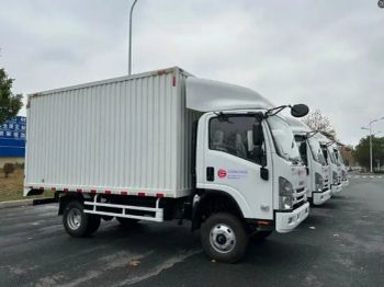 Diesel 4X4 4X2 6X4 Isuzuu Truck and Van Light Cargo Truck Seats ≤5 Trademark CS Power Diesel Origin China Condition New Drive Wheel - Chusheng Vehicle Group Co., Ltd - China
