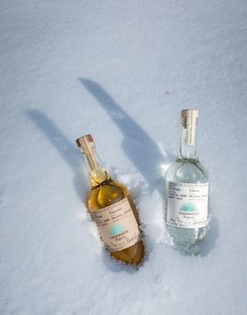 Tequila Casamigos Reposado Blanco 750ml 350ml Agave Flavor Premium Bottle Ready to Drink Shelf Life 12 Months Wholesale - PEACE PRODUCTS LIMITED - United Kingdom