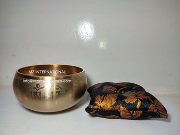 Unique Brass singing Bowls plain etched design, .450gm, Circular - M Z International - India