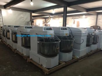 Commercial Bakery Bread Pizza Piral Dough Mixer for Sale Type Mixer Voltage 380V Trademark MOOHA Specification CE Model NO. - Shanghai Mooha Import & Export Co., Ltd. - China