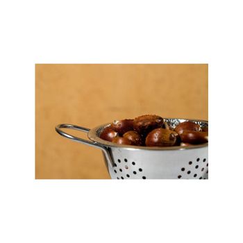 Premium raw chestnuts offered at wholesale price for supermarkets and snack suppliers from Starmark Company Limited Premium raw chestnuts offered at wholesale price for supermarkets and snack suppliers - Starmark Company Limited - Tanzania