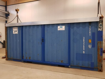 High-cube containers / 20ft Hi Cube Container (9′ 6″ high) suitable for IBC storage Sliding Door - senesie mfg llc - United States
