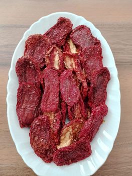 Dried Tomatoes Texture Crisp Color Vibrant Origin Turkey Flavor Natural Features Vegan Nutritional Value Rich Application Culinary Use - BASSEM JANOUDI E TICARET - Turkey