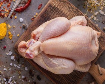 Top Quality Frozen Chicken Whole Body Meat IQF System Vacuum Sealed 25kg Pack Perfect For Professional Kitchens And Food Businesses - Carla Pisselli Commercio - Brazil