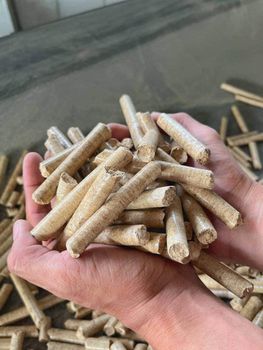 Low Ash Wood Pellets 10% Moisture Mechanical Durability 97.5%-98.0% Industrial Residential Heating Fuel from Smart Agri GmbH Low Ash Wood Pellets 10% Moisture Mechanical Durability 97.5%-98.0% Industrial Residential Heating Fuel - Smart Agri GmbH - Germany