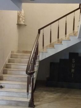 Wooden Staircase Railings, For Home Color Brown Position Stair Material Wooden Appearance Modern Usage/Application Home Stair Tread Depth 4 - Prabhdarshan Engg. Works - India