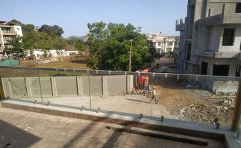 Balcony Glass Railings Design Panel Color Transparent Style Sleek, Classic Glass Type Toughened Glass Country of Origin Made in - Essar Windoors - India