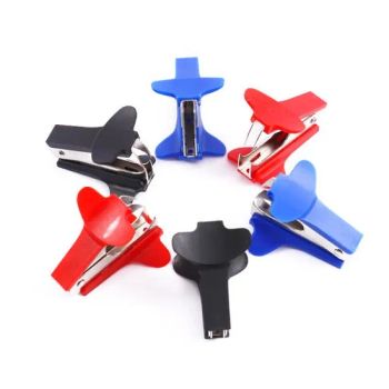 Comfortable Office Stationery Effort Saving Triangular Mouth Design Hand Type Metal Staple Remover - Anhui Sunshine Stationery Co., Ltd. - China
