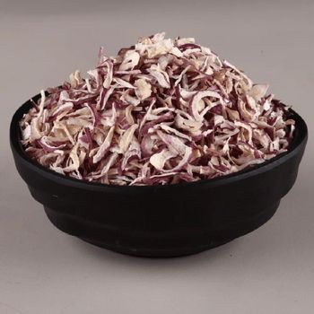 Dehydrated Onion Organic No Origin National Delivery Form Bag Max. Moisture (%) 6% Shelf Life 12 Months Place of Origin India - Skybound International - India