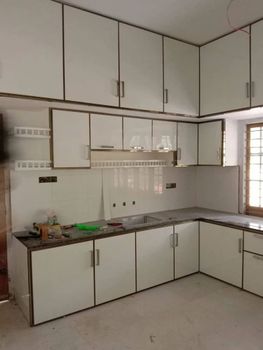 Aluminium Kitchen Cabinets Appearance Modern Material Aluminium Kitchen Design L-Shape Door Finishing Acrylic Finish Type Powder - Shayon Home Creation - India