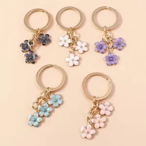 Colorful Sakura Flower Keychains Sweet Jewelry Gifts Key Chains in Stock - Zhongshan Echo Crafts Co., Ltd. - China