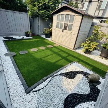Green Realistic Artificial Turf Mat Quality Landscape Grass for Soccer & Sports PP Material - Langfang Peyton Trading Co., Ltd. - China