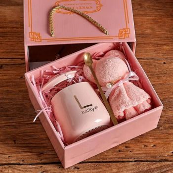 Promotional Towel for Women Her Bridesmaid Gift Box Set Valentines Wedding Gifts for Guests Souvenirs Mug Cup Birthday Gift Set - Anhui Xianwei E-Commerce Co., Ltd - China