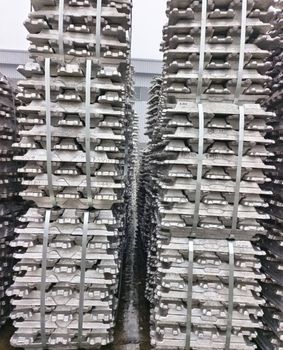 Aluminium Ingot A7 (99.7%) - jmb management - Germany
