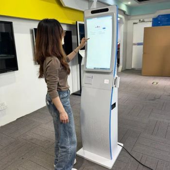23.6 Inch Multi-Touch Function Curved Kiosk Vertical Design Self Service Kiosks - Shenzhen Zhongkemei Digital Technology Co., Ltd - China