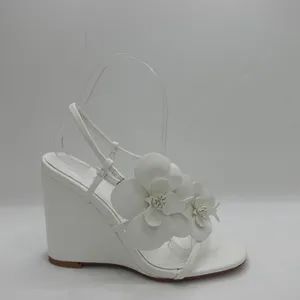Women's/Lady Wedge Sandals with Slingback and Decorative Flowers - Guangzhou Junlilai Shoes Co., Ltd - China
