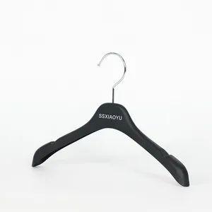 Clothing Store Display Custom Plastic Hangers for Children's Clothes with Logo - Quanzhou Hexing Display Products Co., Ltd. - China
