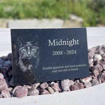 Custom Black Granite Pet Memorial Plaque for Cats - XIAMEN SINO TOPSTONE IMP & EXP TRADE CO., LTD. - China