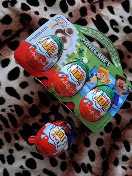 Fresh Kinder Joy Minecraft Chocolate Egg Wonderful Surprise Toy Inside Tasty Chocolate Snack Ideal For Young Fans - PLANETE COMMERCE - France