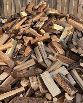 Kiln Dried Firewood with Low Moisture for Efficient and Clean Burning from Mutlu Et Mustafa Kiln Dried Firewood with Low Moisture for Efficient and Clean Burning - Mutlu Et Mustafa - France