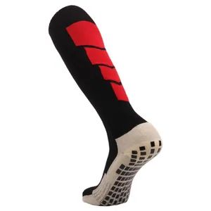 Wholesale Moisture Wicking Cushion Athletic Crew Socks Durable Outdoor Mens Running Sports Elite Basketball Socks - Zhuji Jinmai Knitting Co., Ltd - China