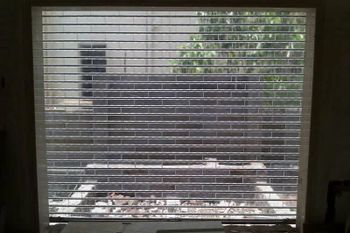 Polycarbonate Rolling Shutter Finish Polished Features Rust Proof Strength Exceptional Type Fully Automatic Impact Resistance - Trinity Tecsolutions - India