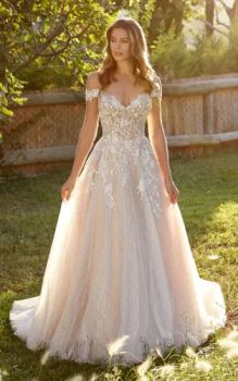 Lace Appliques Wedding Dresses Customized Plus Size Bridal Dresses Bh16 - Suzhou Leader Apparel Co., Ltd. - China
