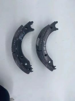 Insulation and Waterproof Truck Accessories Brake Shoe Assembly - Hangzhou Daniu Auto Parts Co., Ltd - China