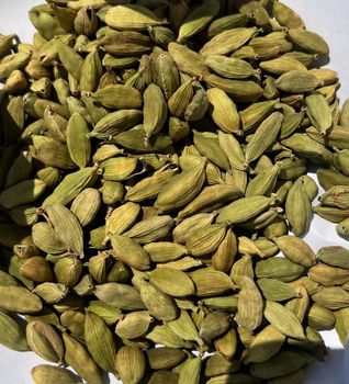 Green Cardamom from AROS GLOBAL TANZANIA LIMITED Green Cardamom - AROS GLOBAL TANZANIA LIMITED - Tanzania