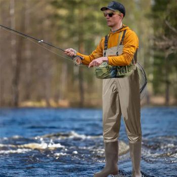 Outdoor Nylon Waterproof Mens Breathable Chest Wader with Boots - Shijiazhuang Runlei Labour Protection Supplies Co., Ltd. - China