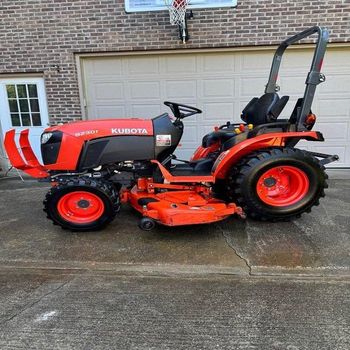 Fairly used Kubota B2301 4WD garden tractor with loader and attachment perfect for Sale - Smart Agri GmbH - Germany