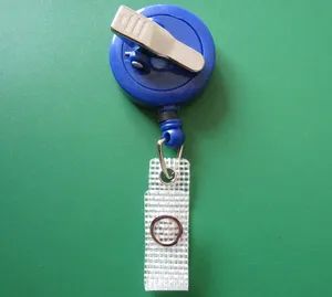 Plastic Retractable Badge Holder ID Card Holder Reel with Swivel-Back Alligator Clip - MEI SHUO OFFICE CO., LTD. - China