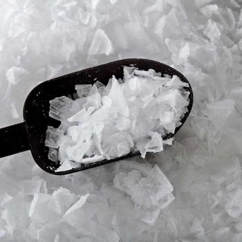 Top Quality Caustic Soda Pearls For Paper Industry Cleaning Applications High Performance Chemical Affordable Price - CPW TRADE LTD - United Kingdom