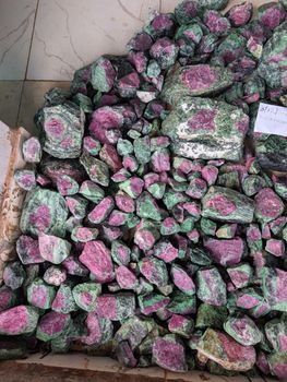 RUBY ZOISITE - Royalgems - Kenya