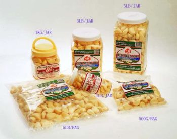 Pickled Garlic in Oil with Chili Big Pack for Cartering Use Style Whole Type Peeled Origin China Color White Skin - SHANDONG YIPIN AGRO (GROUP) CO., LTD. - China