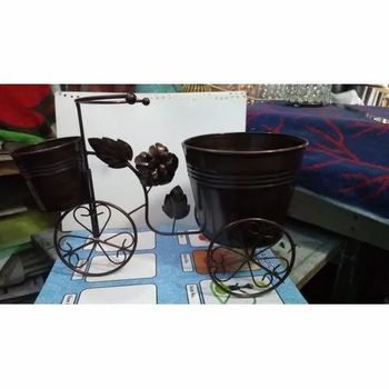 Decorative Designer Brass Pots Color Black Material Brass Packaging Type Box Finishing Polished Usage/Application Home - Twenty Two Gramss - India