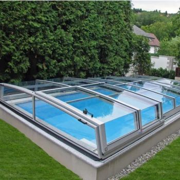 Outdoor Swimming Pool Covers Smart Retractable Screen Enclosures Pool Cover - FOSHAN SUNRAY WINDOWS LIMITED COMPANY - China