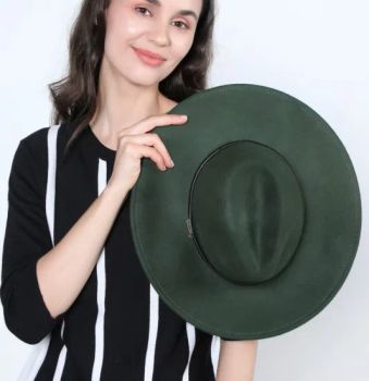 Fashion Wool Felt Fedora Hats with Leather Band Color Olive Size 56-60cm Gender Women's Brim With Brim Crown With Crown HS Code - Shanghai Brothers Textile Co., Ltd. - China