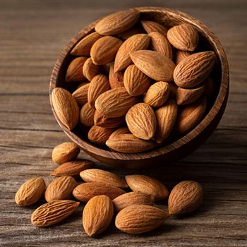 Premium Almonds Nuts 250g 500g 1kg 5kg Raw Natural Whole Almond Kernels High Protein Healthy Snack Fresh Crunchy Taste Ideal For Daily Diet Buy Now Fast Delivery Premium Quality Wholesale - wood traders - Poland